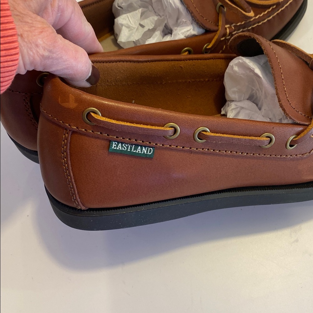 Eastland Men's Yarmouth Tan Leather Boat Shoes Sz 9D.  NWOB.  Box19 - Picture 4 of 8
